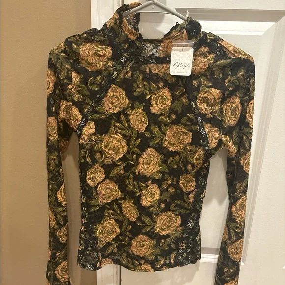 FP Movement by Free People Black and Gold Floral Blouse - Picture 5 of 9